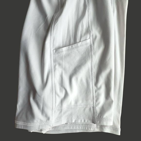 ABERCROMBIE YPB SCULPTLUX ACTIVE DRESS LIKE NEW BLACK WHITE FLORAL | MEDIUM - Picture 9 of 12